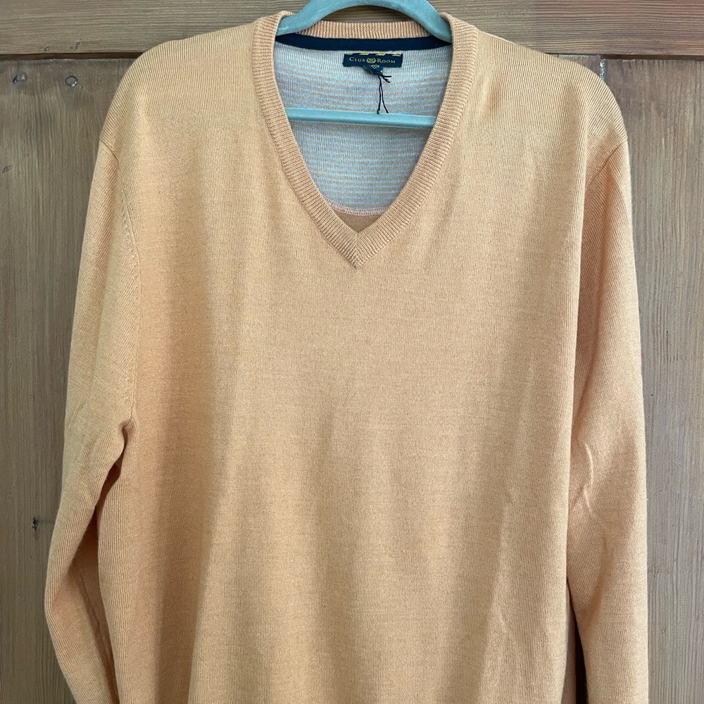NWOT Men’s Club Room V-Neck Soft Copper Orange Merino Wool Blend Sweater XL
